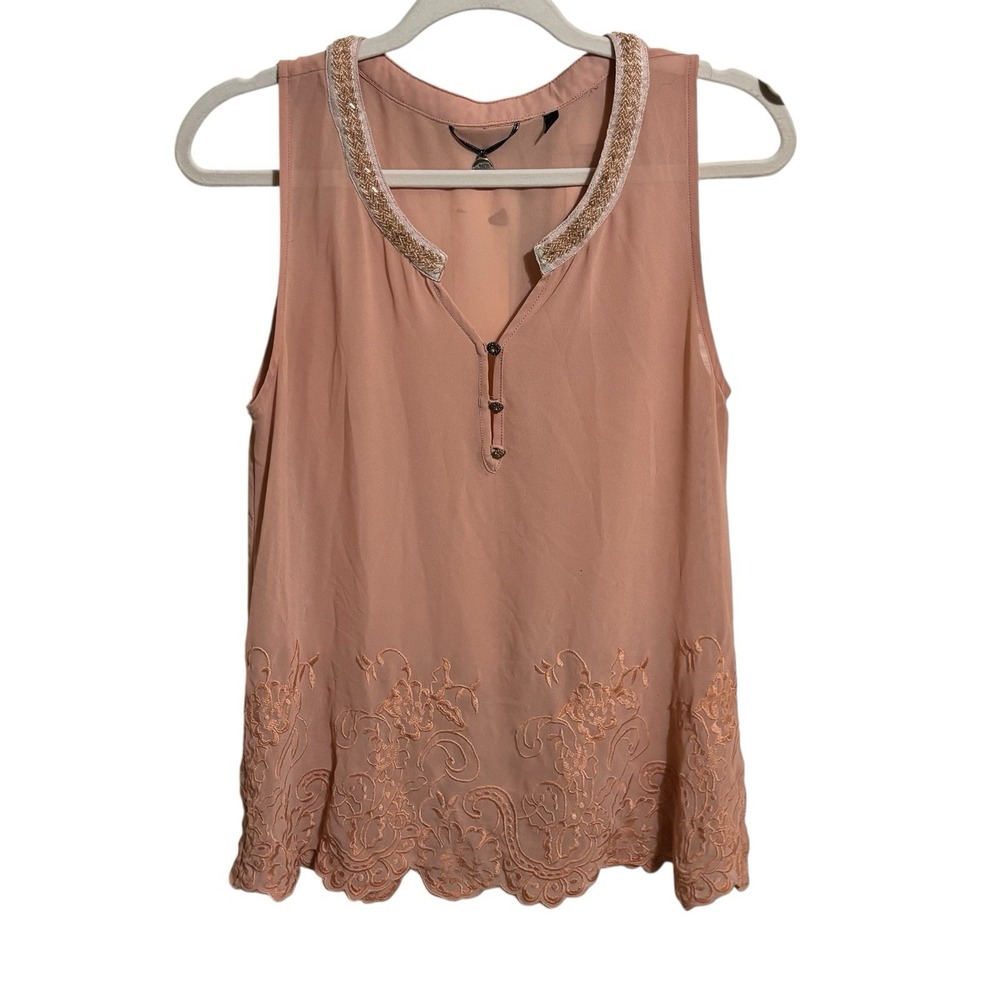 Buckle BKE Boutique Women's Pink Sleeveless Embroidered Blouse Size M